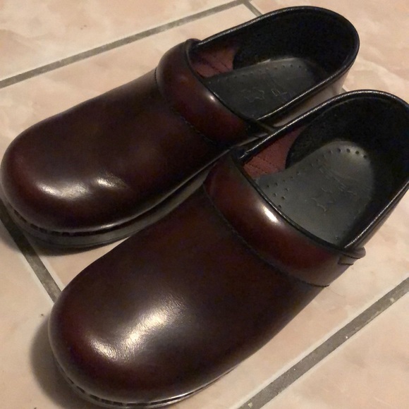 Dansko shoes - Picture 2 of 3